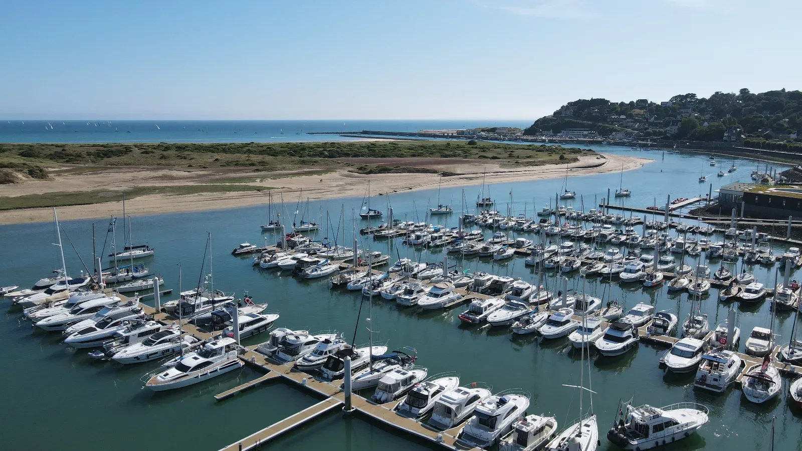 Port de Barneville-Carteret - Bureau du port à Barneville-Carteret